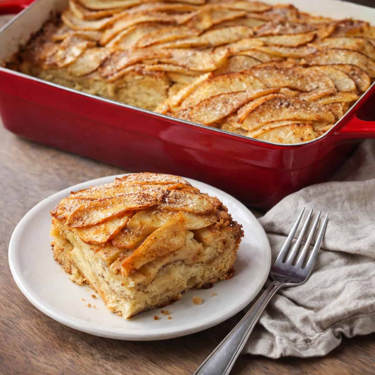 Apple French Toast Casserole (Make-Ahead Brunch Bake)