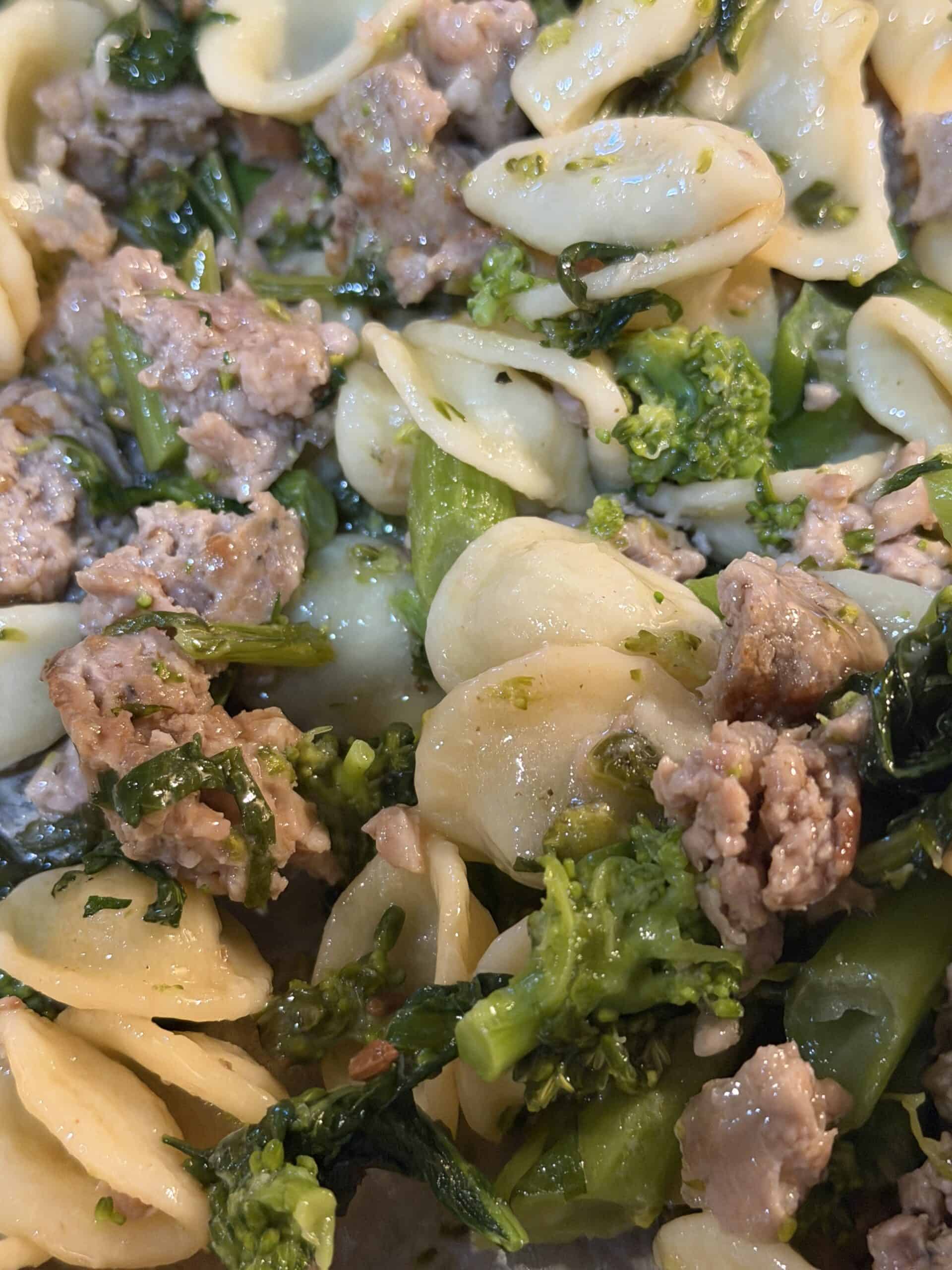 Classic Orecchiette con Salsiccia e Cime di Rapa